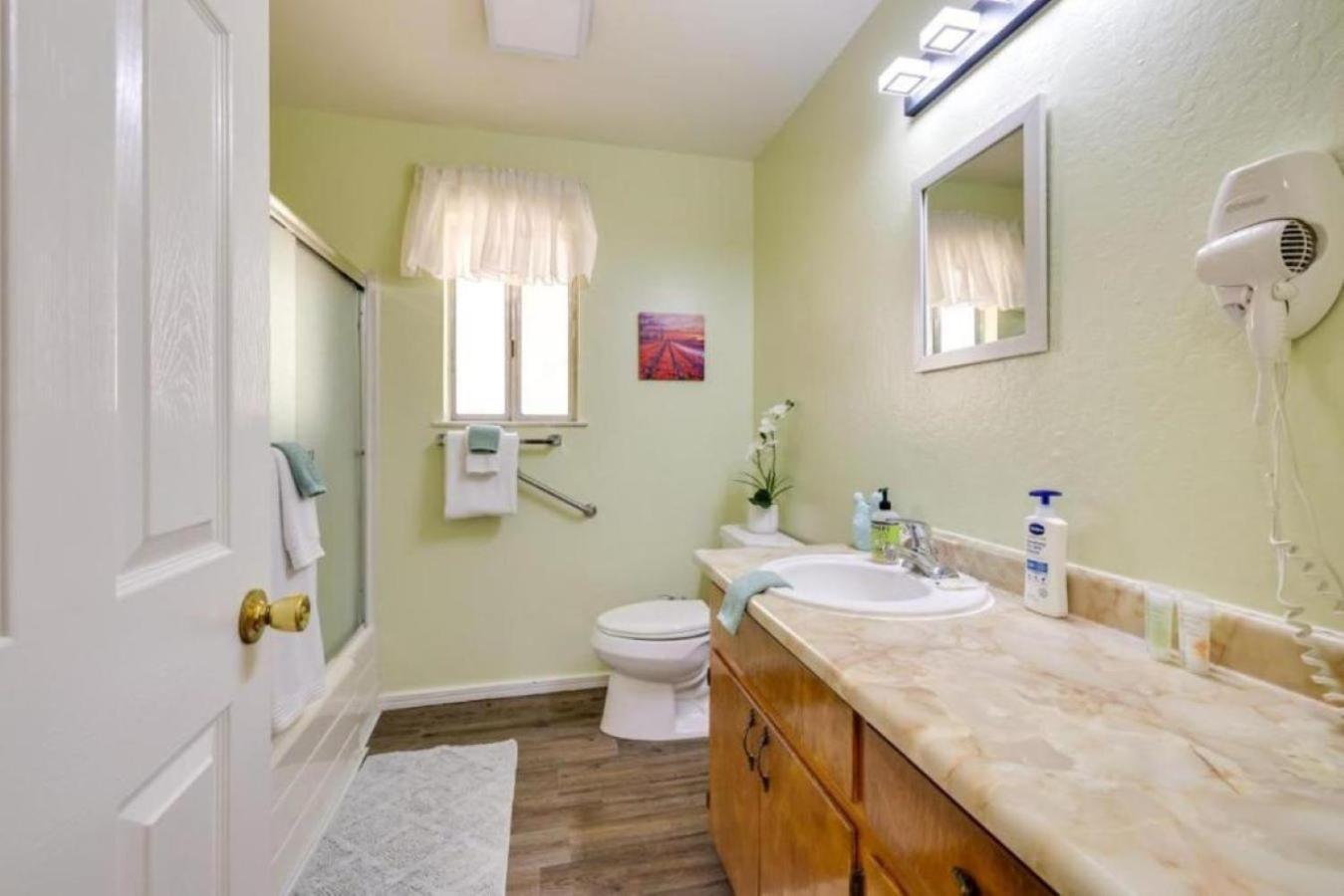 TuolumneNew! Cozy & Secluded House W/Deck - Near Yosemite!别墅 外观 照片